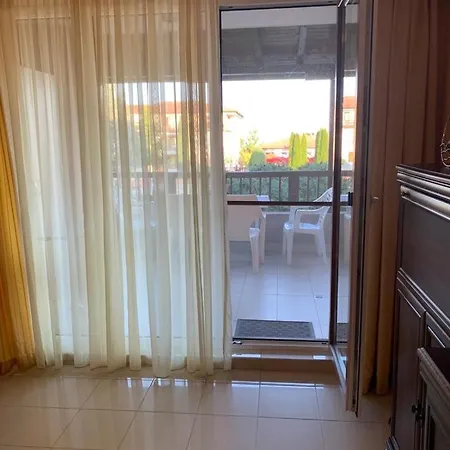 Harmony Hills Tomovi B21 * Rogachevo