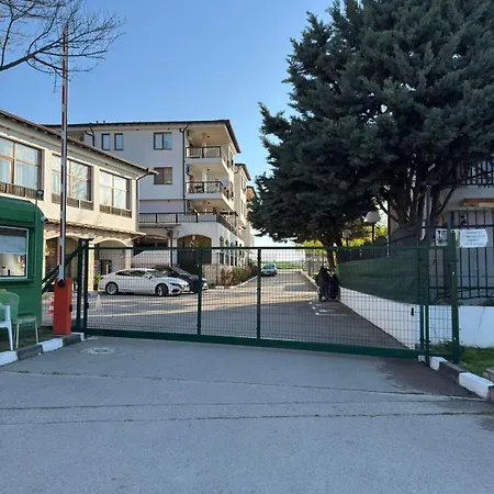 Harmony Hills Tomovi B21 * רוגאצ'בו